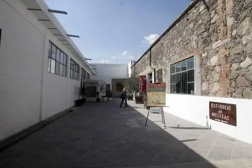 Fábrica La Aurora — 3